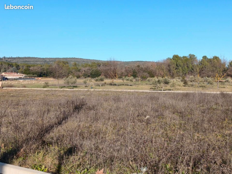 Terrain 150 m² · à Brignoles · 95 000 €