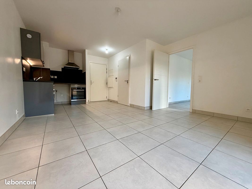 Appartement 2 pièces 38 m² · à Vert-Saint-Denis · 38 m² · 920 €/mois