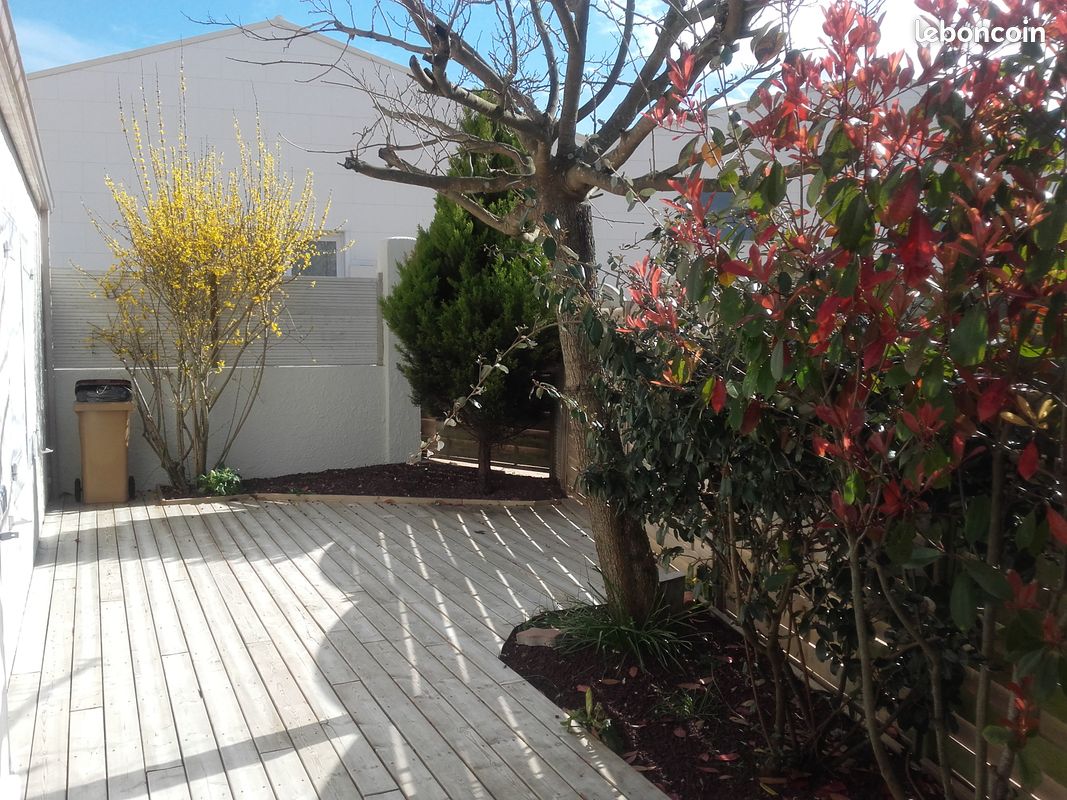 Maison 3 pièces 74 m² · à Les Achards · 74 m² · 950 €