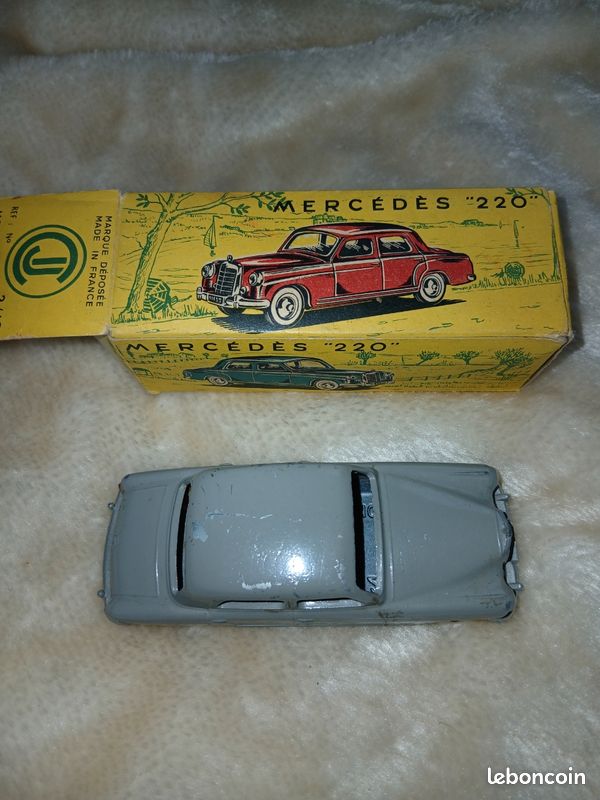 CIJ France Mercedes 220 1/43 ottime condizioni originale