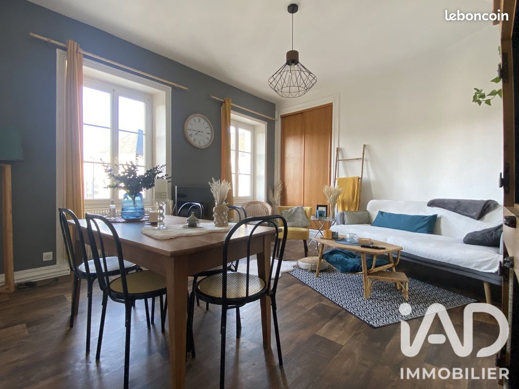Immeuble 152 m² · à Cognac · 152 m² · 262 000 €