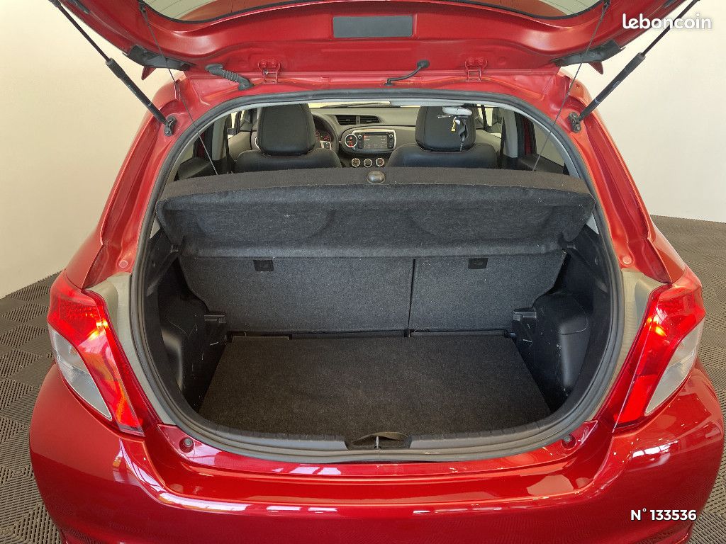Toyota Yaris 100 VVT-i Style CVT (image 7)