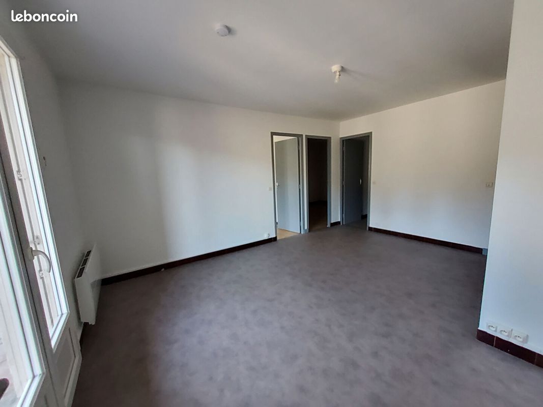 Appartement 3 pièces 51 m² · à Thésée · 51 m² · 480 €