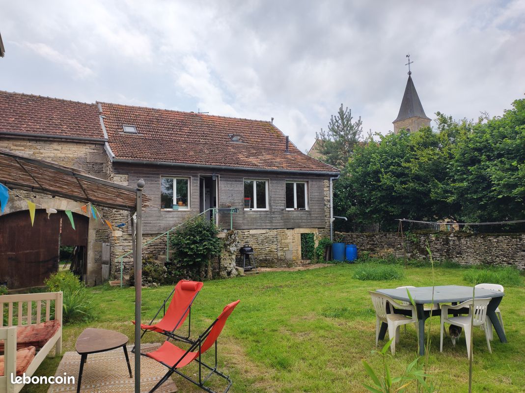 Maison 6 pièces 150 m² · à Montbard · 150 m² · 180 000 €