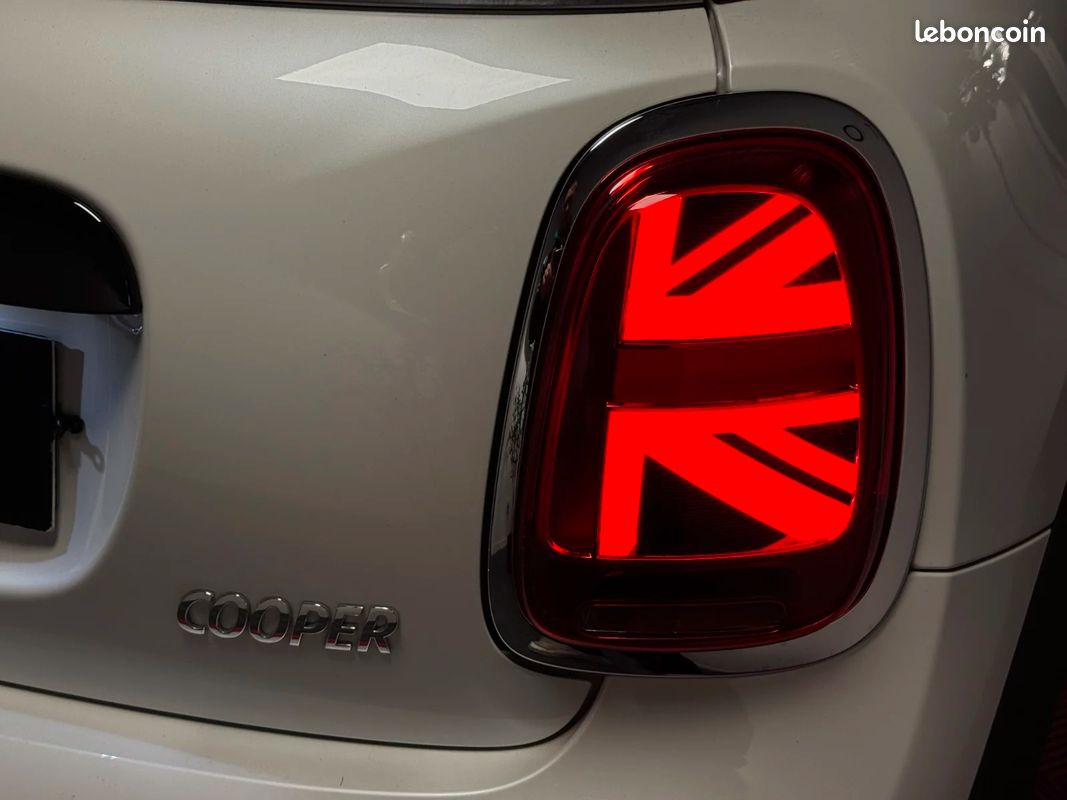 MINI HATCH 3 PORTES F56 LCI II Cooper 136 ch BVA7 Edition Camden (image 22)