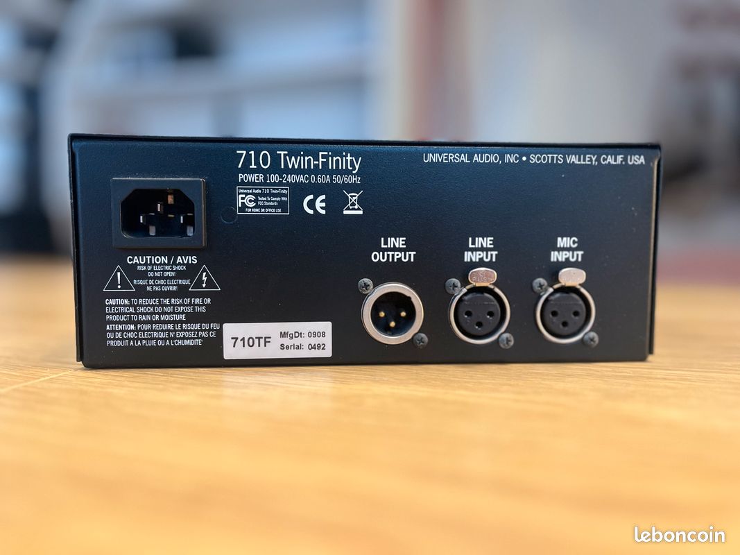 Universal Audio 710 Twin-Finity – Préampli à lampe / transistor – Excellent état (image 3)