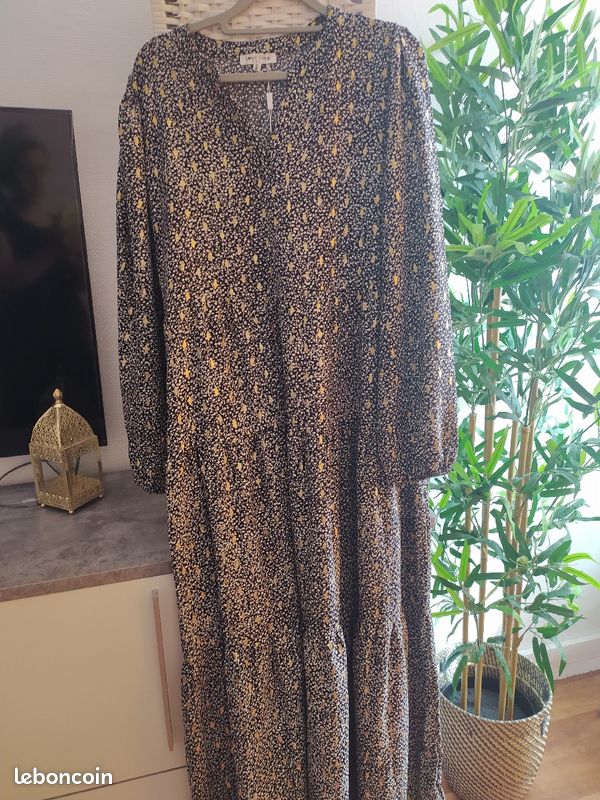 Jolie robe toute neuve.longue, très confortable, (image 1)