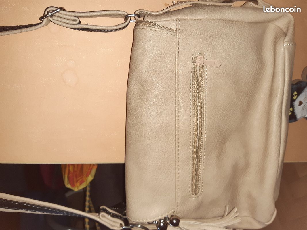 Sac besace en cuir beige et marron glacé (image 2)