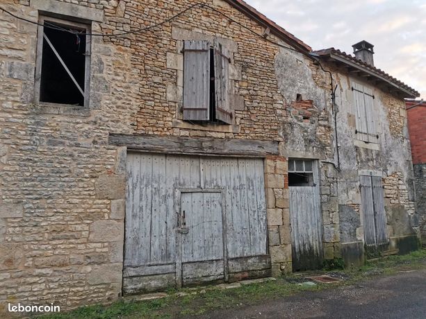 Immeuble 3 pièces Ruffec