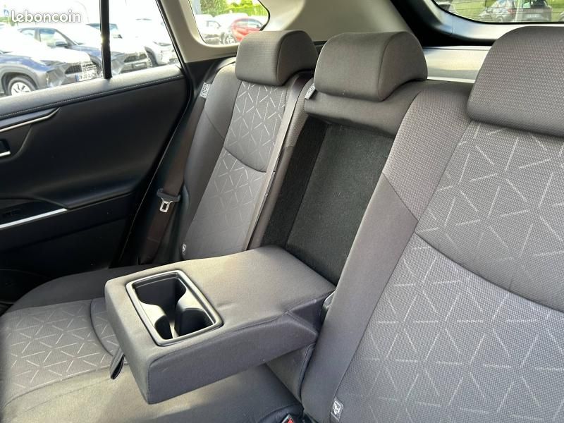 Toyota RAV4 2.5 Hybride 218ch Dynamic 2WD MY22 (image 28)