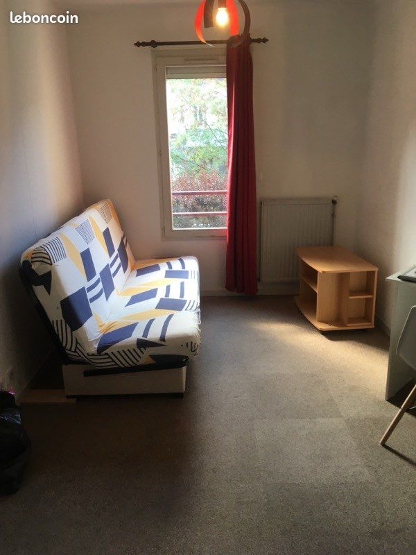 Appartement 1 pièce 23 m² · à Moulins · 23 m² · 375 €
