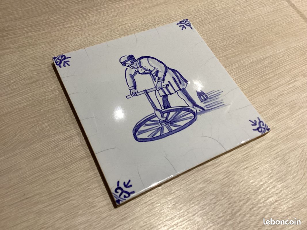4 carreaux anciens DELF. Bleu (image 6)
