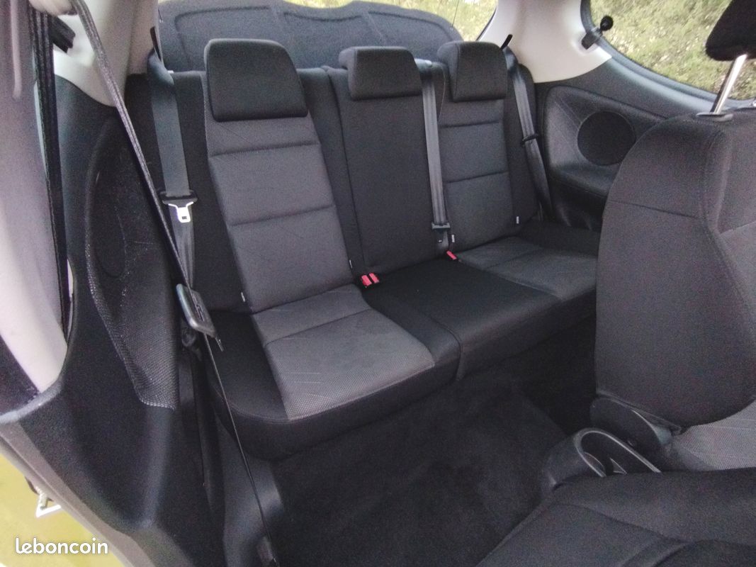 Peugeot 207 VTI 1,4 – 3 portes- 6cv - 95CH- 12/2008 – 87600km (image 10)