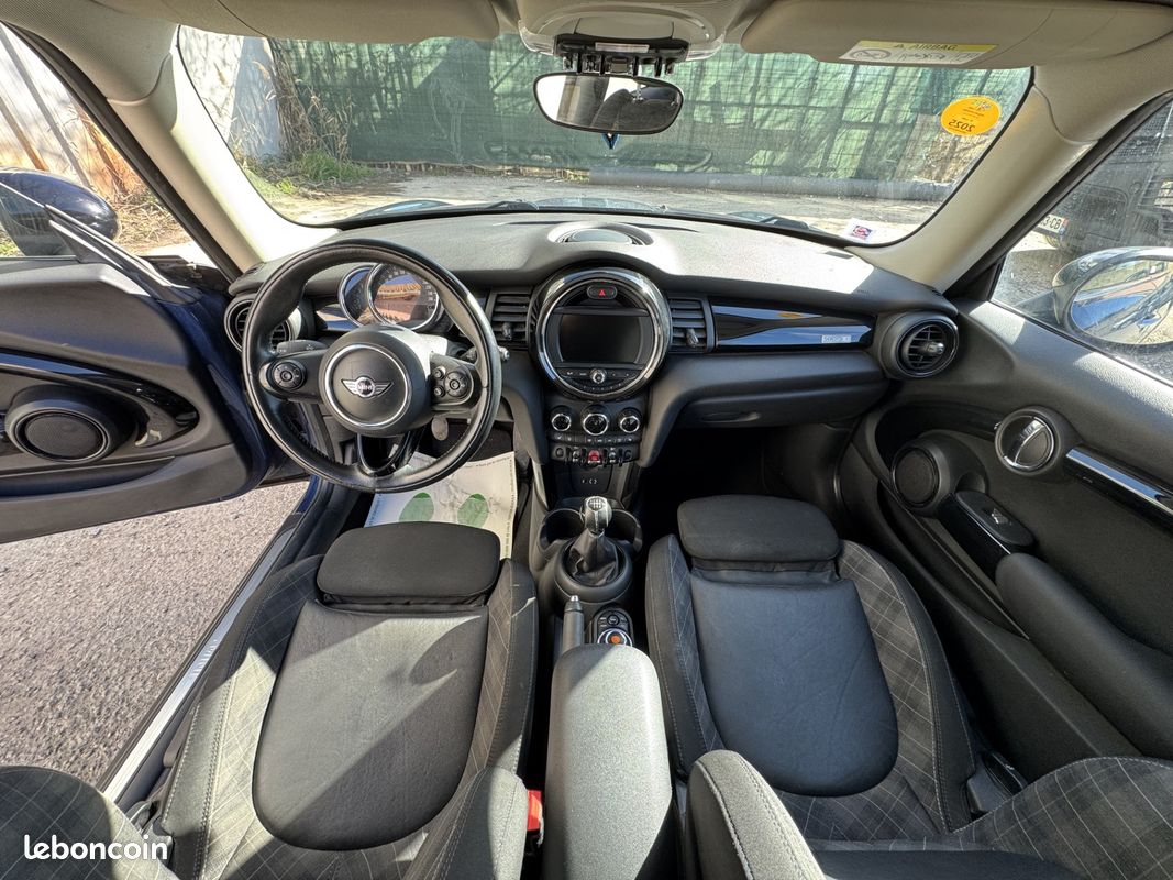 Mini Cooper 5 portes, 136 ch Finition BlackFriars, 7 cv (image 3)