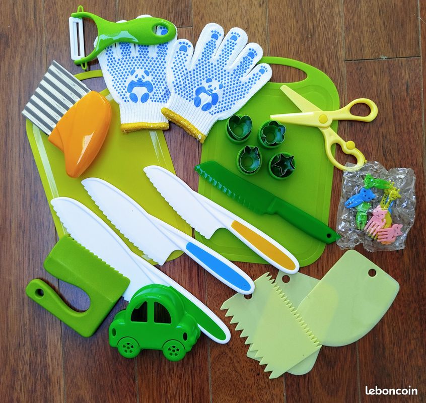 Kit Cuisine Montessori 31 Pièces Pour Enfant à Partir De 3 Ans - Couteaux Sécurité, Planches, Moules