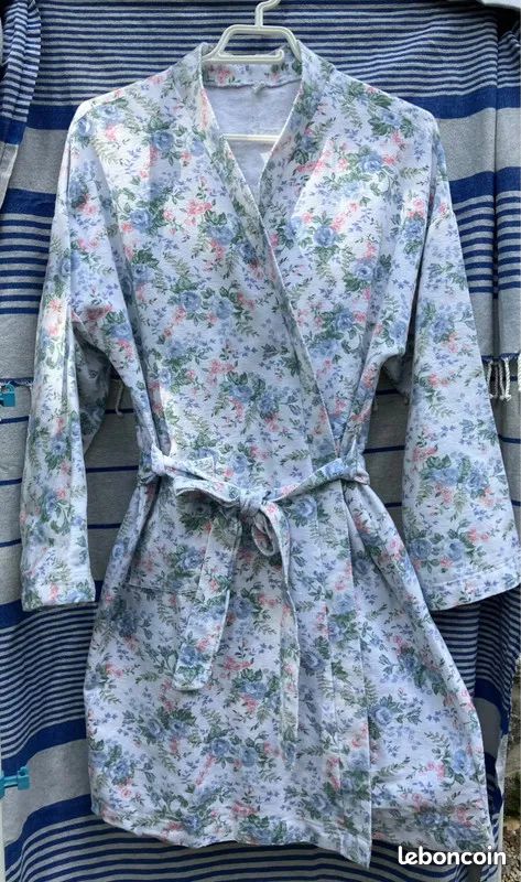 Robe de chambre en flanelle fleurie Vêtements