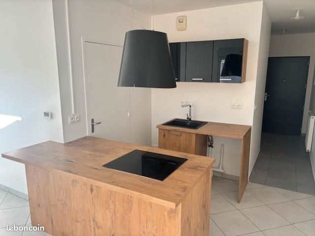 Appartement 2 pièces 47 m² · à Saint-Denis-lès-Bourg · 47 m² · 155 000 €