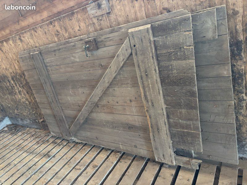 Porte de garage double battant (image 1)