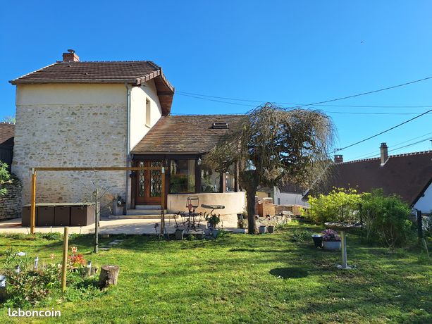 Maison individuelle de 110 m2 sur terrain de 720 m2 à 5' de Gisors