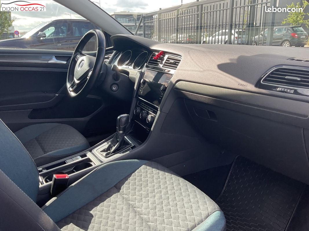 VOLKSWAGEN GOLF 2.0 TDI 150 FAP DSG7 Carat (image 13)