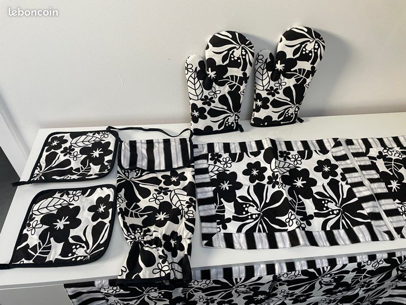 Set de cuisine Gants maniques set de table nappe distributeur de sac neuf (image 2)