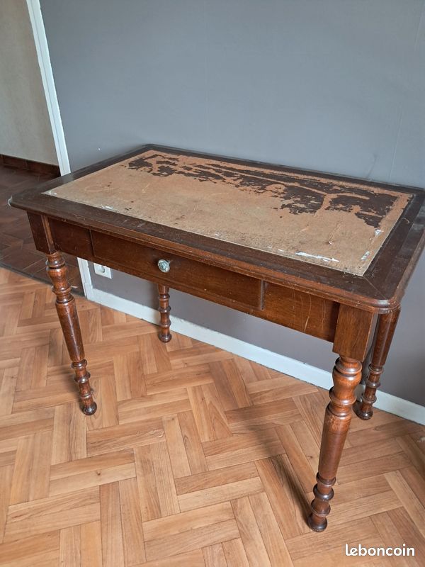 Bureau ancien en bois (image 2)