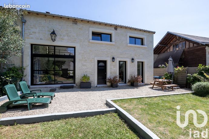 Maison 5 pièces 147 m²