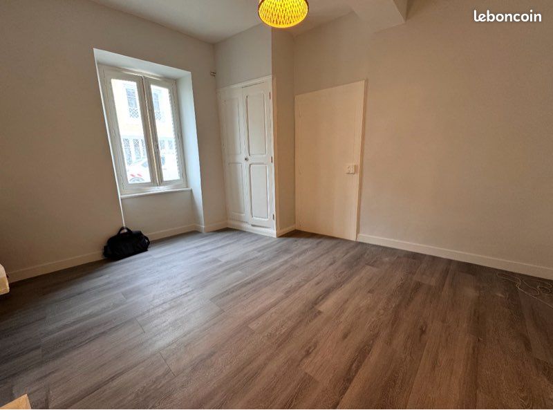 Appartement 1 pièce 25 m² · à Saint-Girons · 25 m² · 353 €/mois