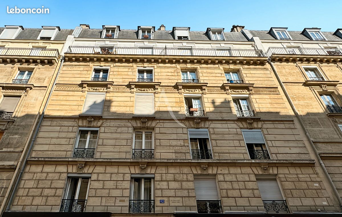 Appartement 1 pièce 27 m² · à Paris · 27 m² · 223 000 €