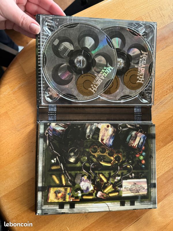 Coffret Megadeth Warchest (image 2)