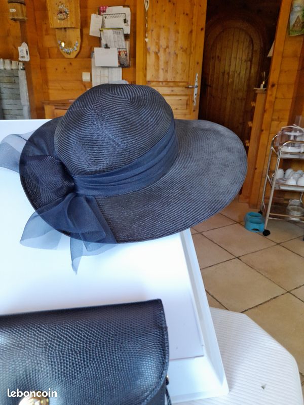 Chapeau et pochette (image 3)