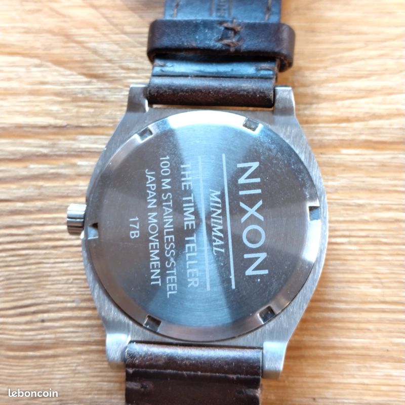 Montre à Quartz Minimaliste Nixon - Unisexe - Occasion - Affichage Analogique