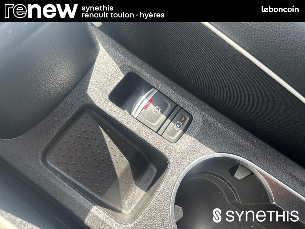 Renault Captur mild hybrid 140 Techno (image 25)