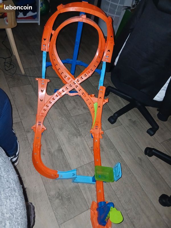Circuit de voiture pour enfants (image 1)
