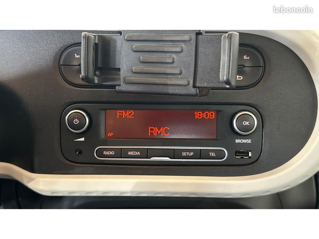 RENAULT TWINGO 1.0 Sce 65 ch - FAIBLE KILOMETRAGE - BLUETOOTH (image 23)