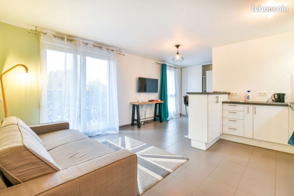 Appartement 1 pièce 28 m² · à Brie-Comte-Robert · 28 m² · 690 €/mois