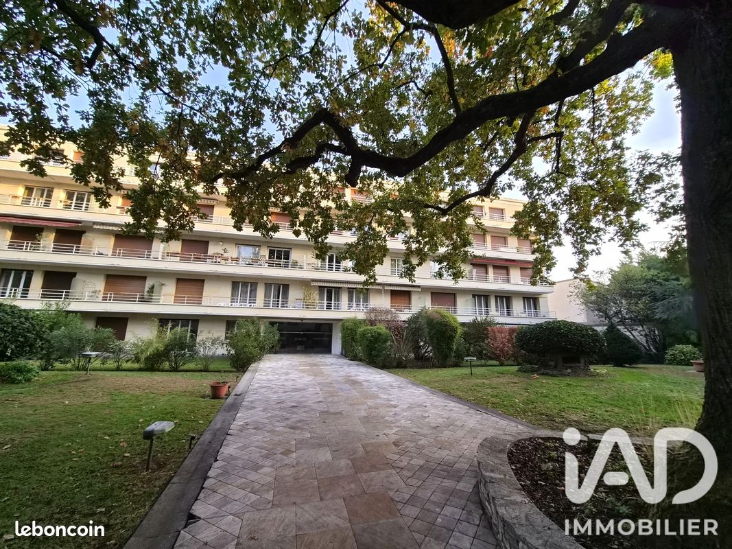 Appartement 2 pièces 52 m² · à Fontenay-sous-Bois · 52 m² · 311 000 €