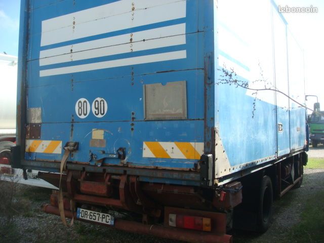 Renault CAMION PORTEUR RENAULT S150 FOURGON (image 8)