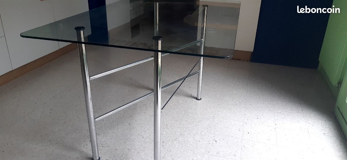 Table en verre (image 2)