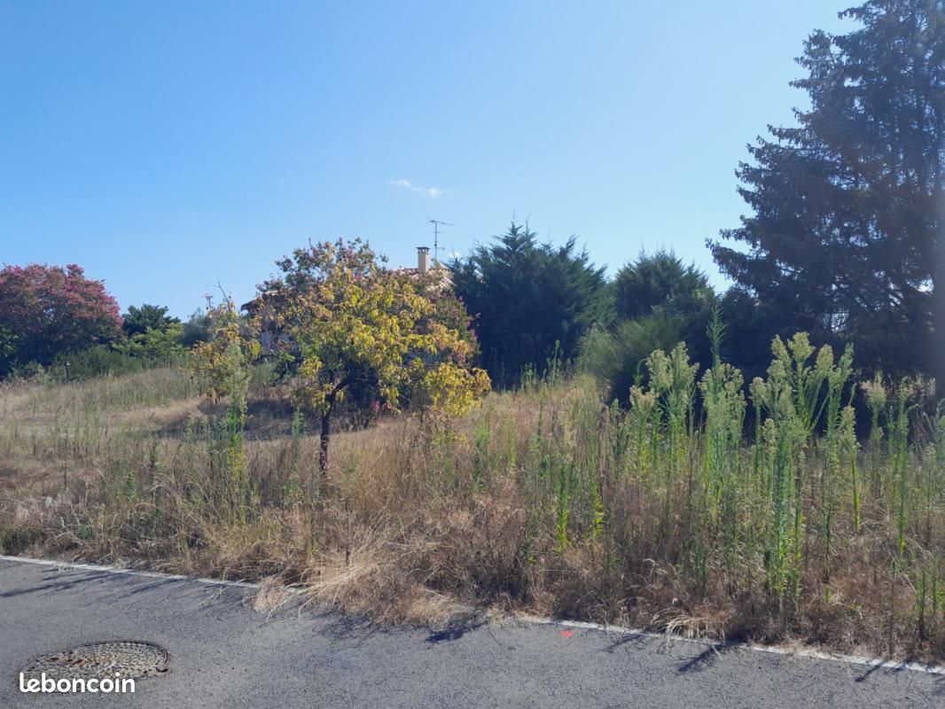 Terrain 400 m² Hourtin · 89 000 €