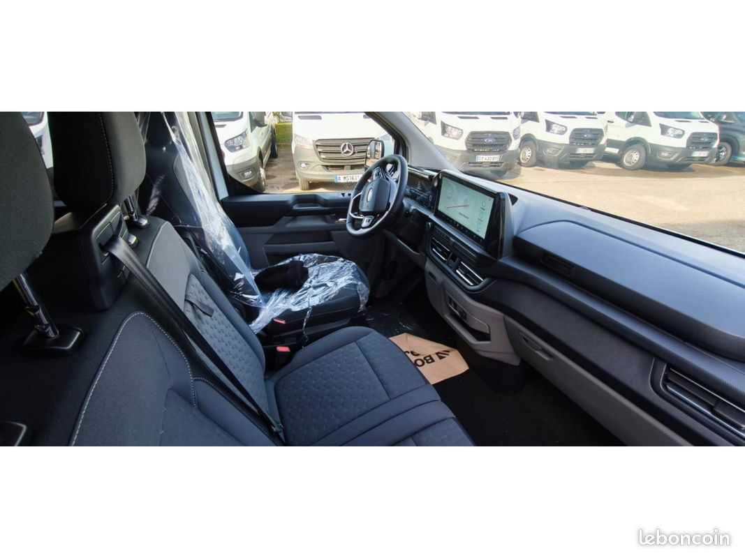FORD TRANSIT CUSTOM KOMBI Kombi Custom 2.0 EcoBlue - 170 - BVA KOMBI CUSTOM 320 L1 Limited (image 15)