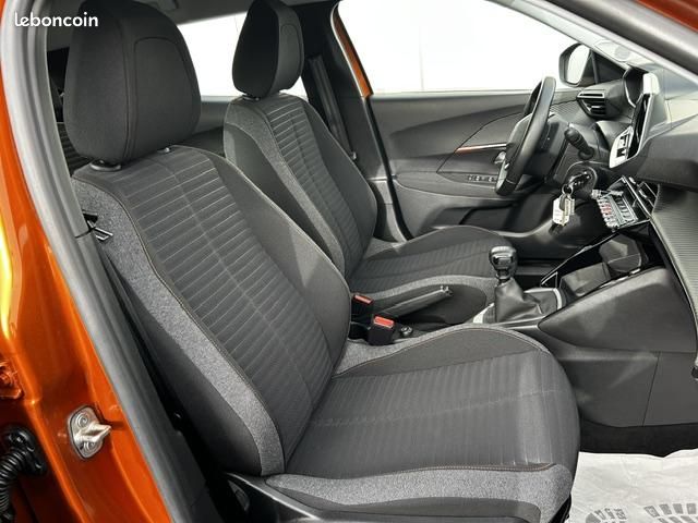 PEUGEOT 2008 BlueHDi 130 S&S BVM6 Allure (image 21)