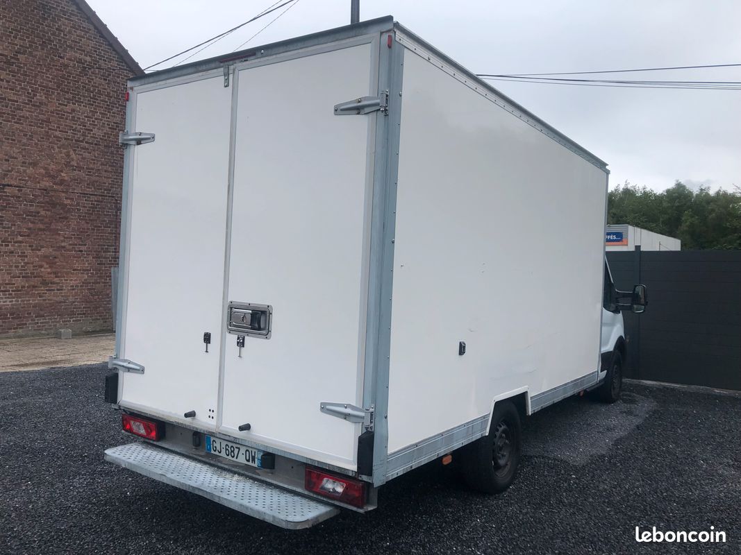 Ford Transit 20m3 2T Trend business Grand Gps , Régulateur de vitesse Climatisation - Garantie 6 mois - Très bon état (image 2)