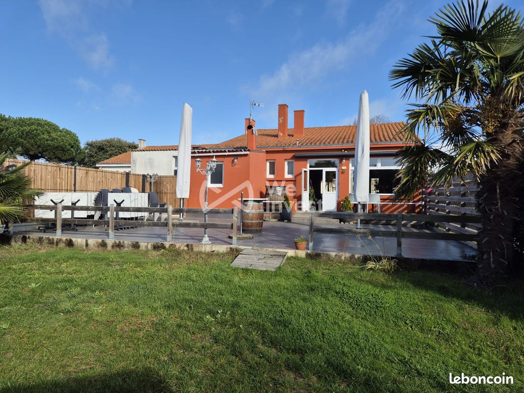 Local commercial 133 m² · à Talmont-Saint-Hilaire · 133 m² · 249 000 €