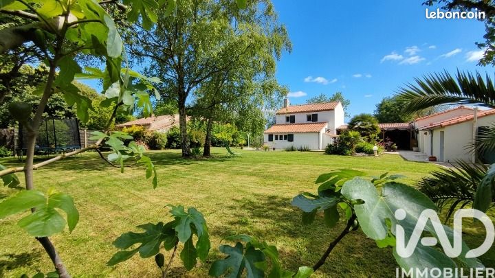 Maison 6 pièces 144 m² · à Le Girouard · 144 m² · 289 500 €