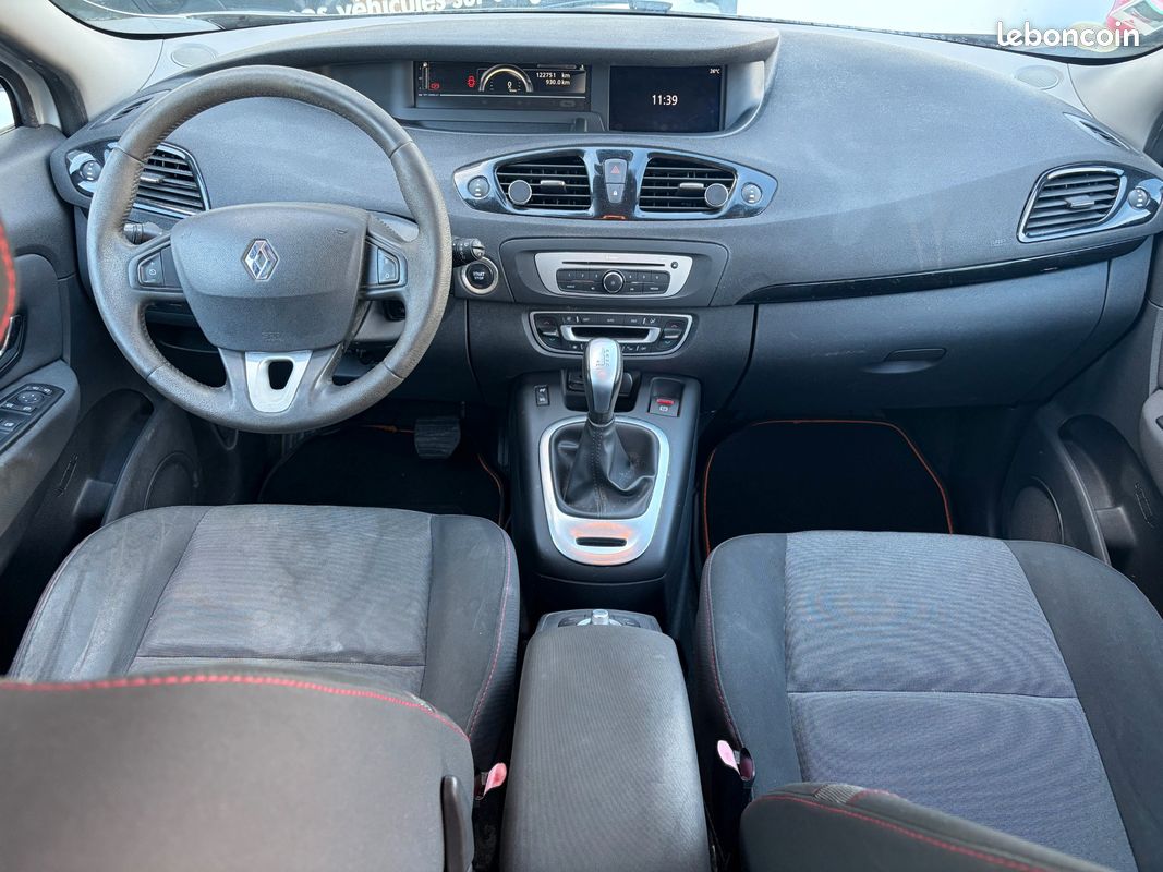 RENAULT SCENIC 1.5 dCi 110ch Bose EDC BVA (image 3)