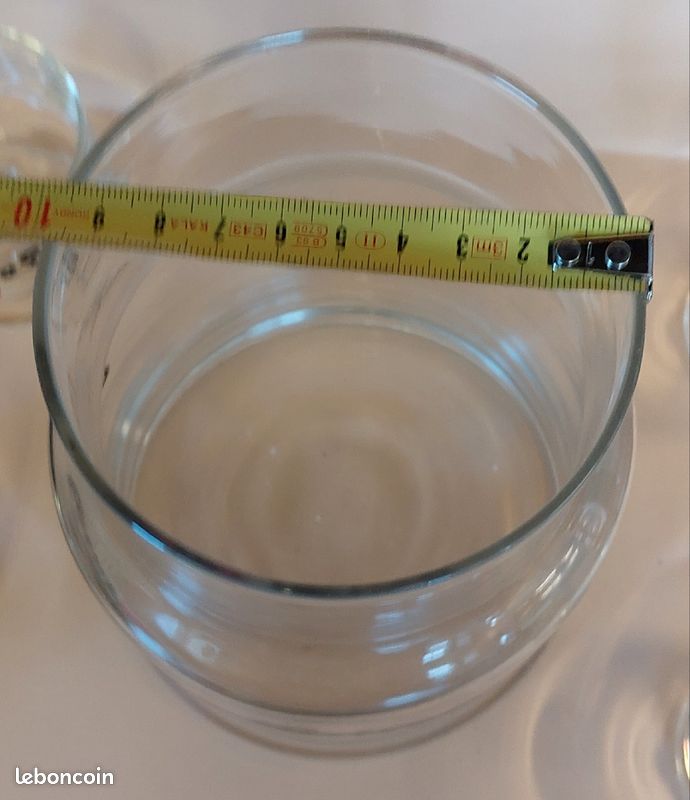 Ensemble carafe et verres à liqueur.
"Le temps des cerises" (image 3)