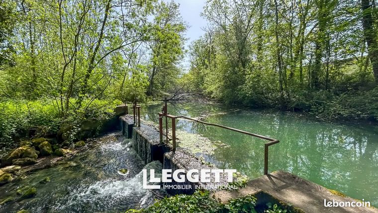 Moulin 7 pièces 148 m²