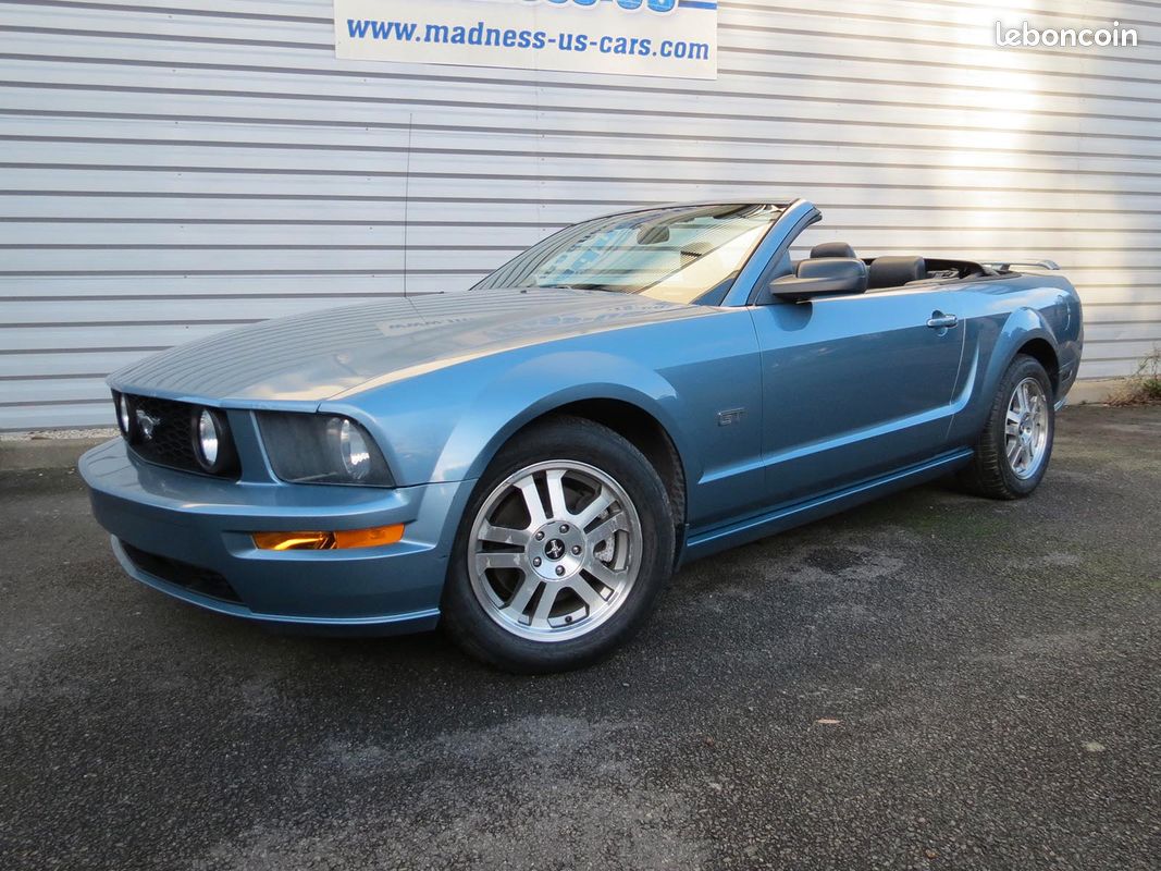 Ford Mustang GT Cabriolet 2005 (image 1)