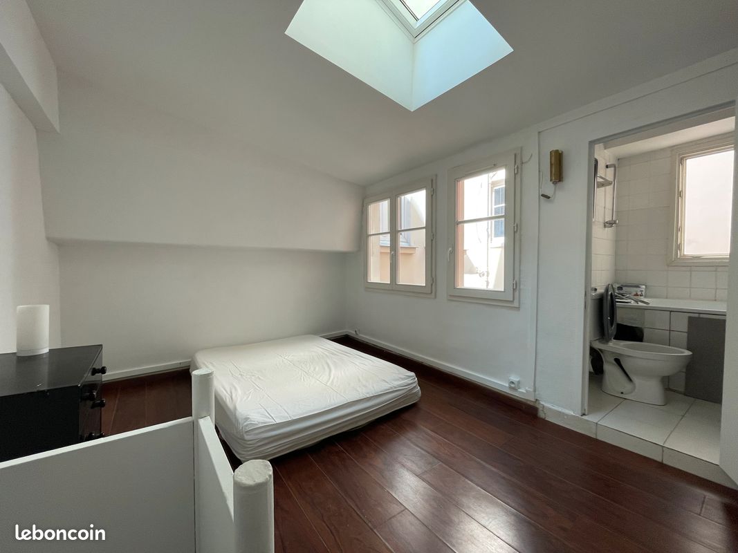 Appartement 2 pièces 22 m² · à Paris · 21,5 m² · 200 000 €